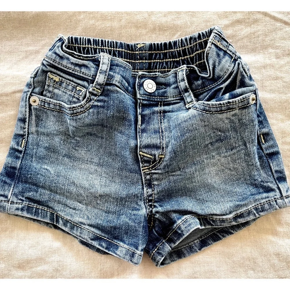 ☀️2/$22, 3/$28 Gymboree Acid Wash Baby Denim Shorts - 12-18 mos